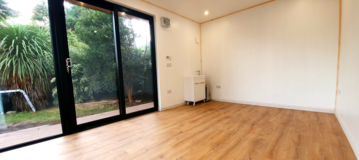 Big Man Tiny Homes – Cork, Ireland – Photo of garden studio interior