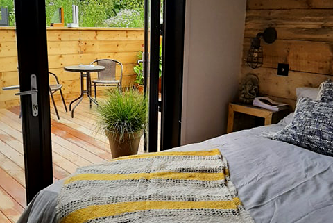 Big Man Tiny Homes – Cork, Ireland – Photo of modular home bedroom